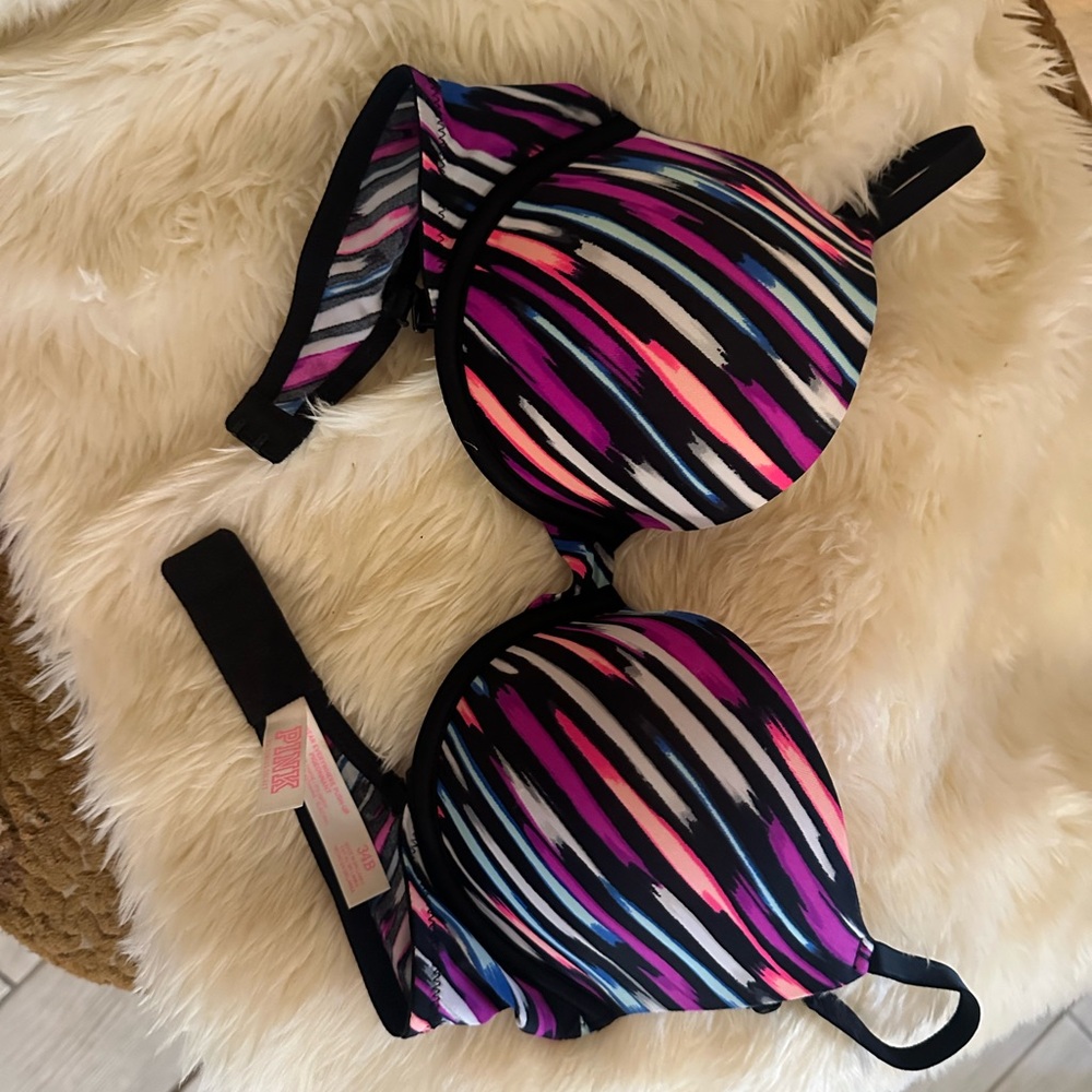 PINK Victoria's Secret Multicolor Striped Bra